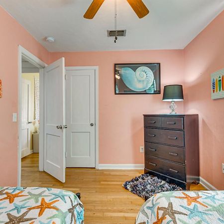 Fort Walton Coastal Retreat With Yard Walk To Beach Φορτ Γουόλτον Μπιτς Εξωτερικό φωτογραφία