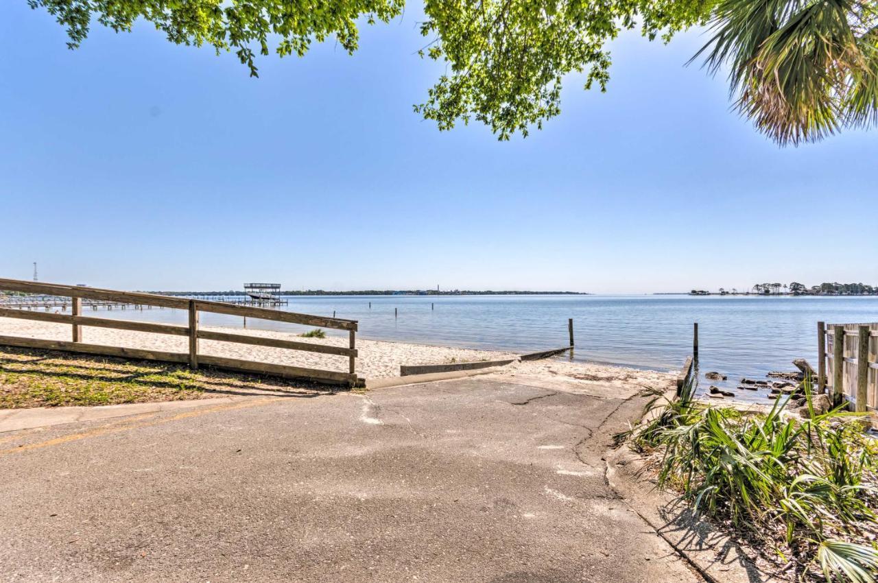 Fort Walton Coastal Retreat With Yard Walk To Beach Φορτ Γουόλτον Μπιτς Εξωτερικό φωτογραφία